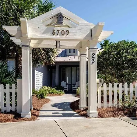 Beach Club Cottage 23 - Luxurious Private Home!